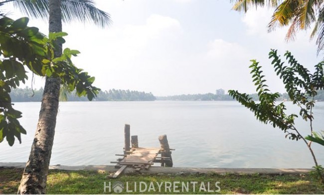 Lake View Holiday Stay, Kollam