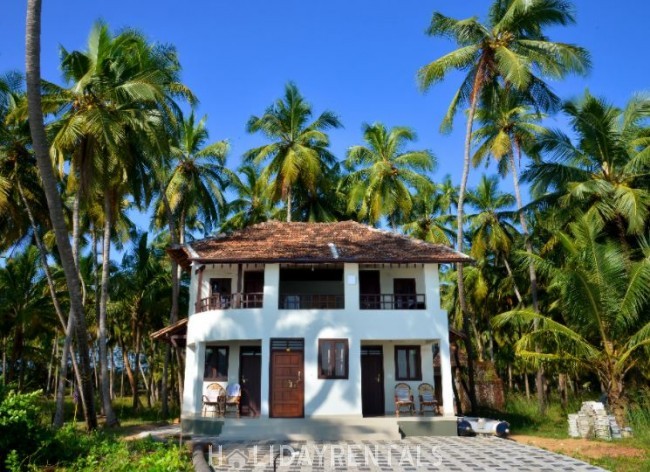 Seashore Holiday Stay, Kasargod