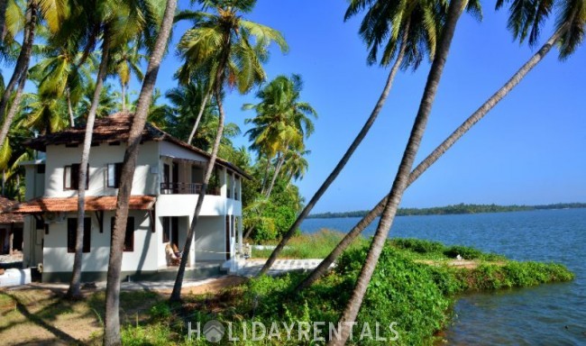 Seashore Holiday Stay, Kasargod