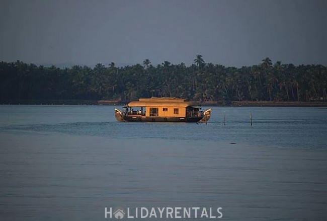 Beach Side Holiday Home, Kasargod