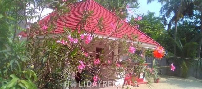 Holiday Home Near Marari Beach, Alleppey