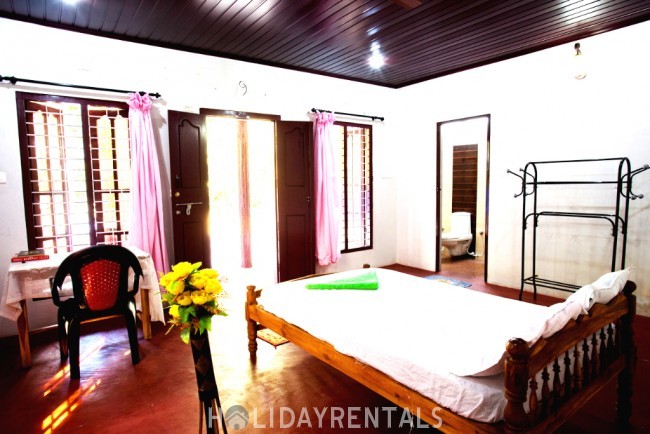 Holiday Home, Alleppey