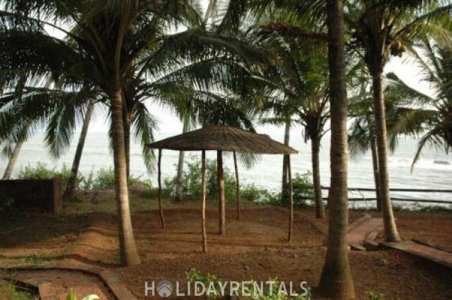 Stay Near Thottada Beach, Kannur