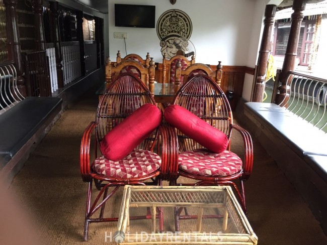 One Bedroom Houseboat, Alleppey