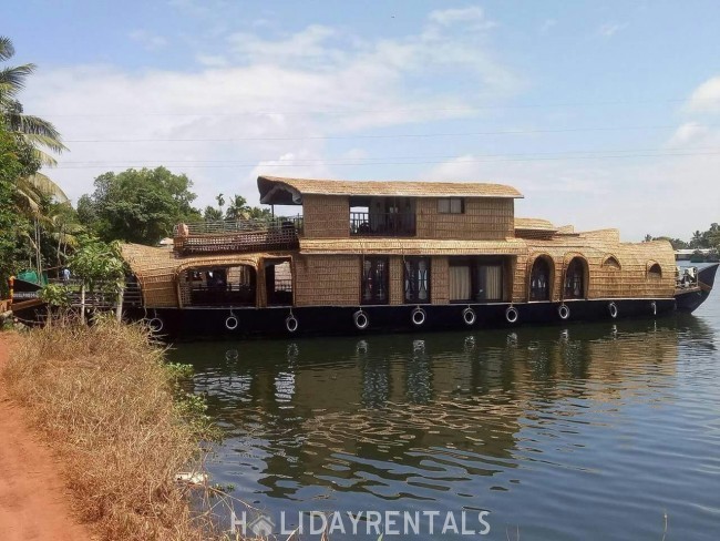 3 Bedroom Upper Deck Houseboat, Alleppey