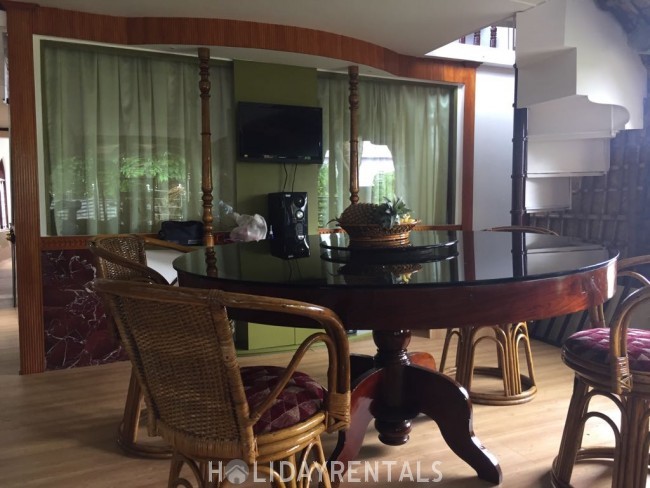 3 Bedroom Upper Deck Houseboat, Alleppey