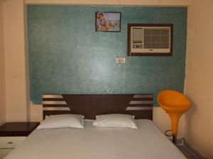 Holiday Flat, Kolkata