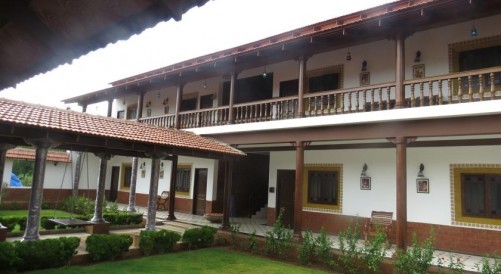 Balkatmane Heritage Home, Kundapura